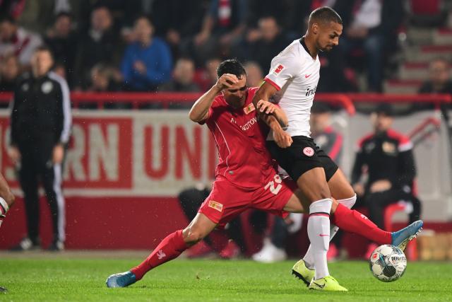 常规赛-骑士大胜猛龙30分 步行者逆转力克活塞